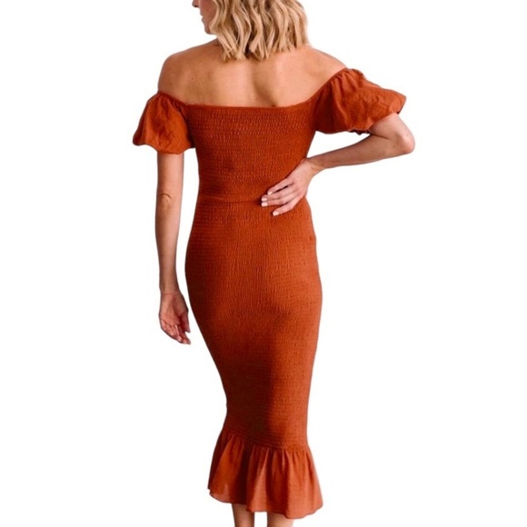 NWT BerryGo Women's Smocked Bodycon Off Shoulder Puff Short Sleeve Mermaid Dress - Picture 3 of 14